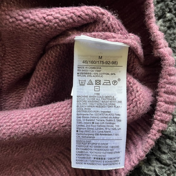 Cardigan from GAP cropped purple - Picture 4 of 5